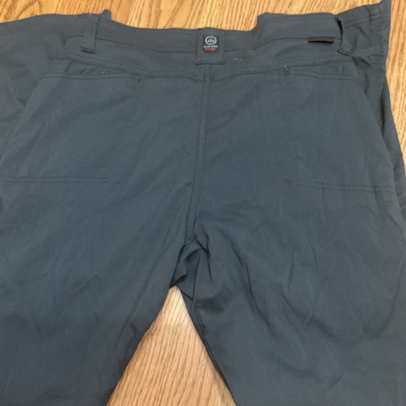 Wrangler All Terrain fleece line Men's Dark black Cargo Pants 34x32 - Picture 3 of 6